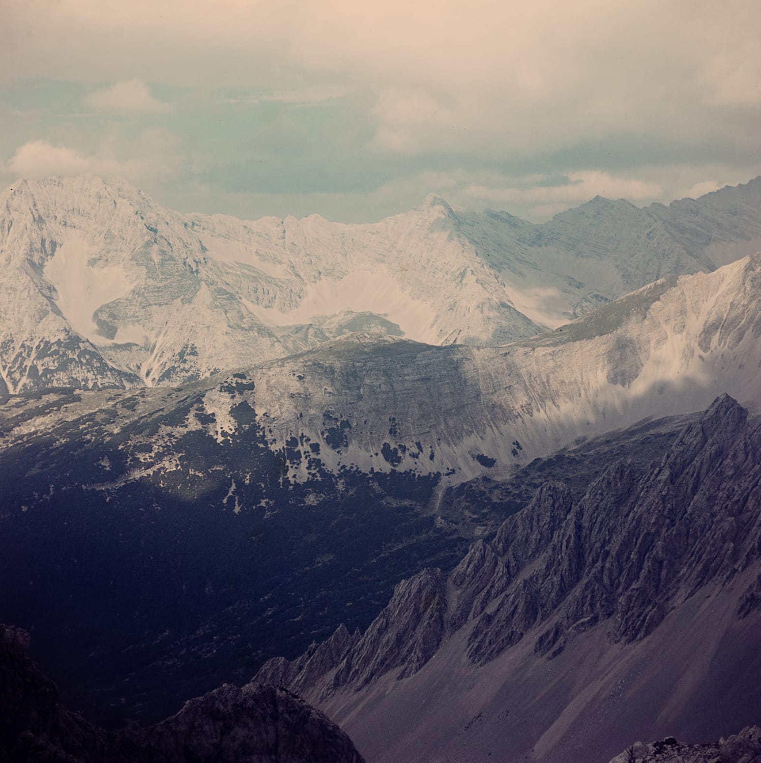 Blick vom Hafelekargipfel auf das Karwendel-Gebirge